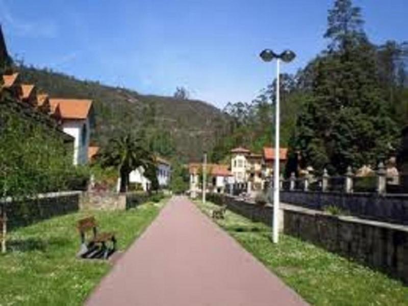 Posada La Anjana Puente Viesgo Exterior photo