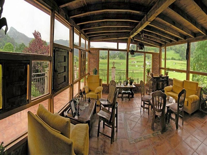 Posada La Anjana Puente Viesgo Exterior photo